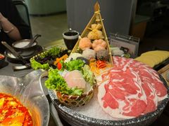 -湊湊火锅·茶憩(杭州湖滨银泰in77店)