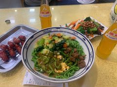 三合一-秦君宝手擀菠菜面(金花路店)