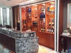 -浅深(世茂滨江精品店)