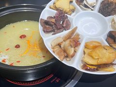 -野菌皇海景野生菌火锅(滨海大道店)