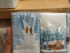 -名创优品(广州萝岗万达广场店)