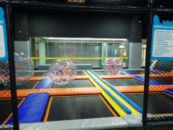 -蹦贝运动中心·蹦床·攀岩·闯关(龙岗店)