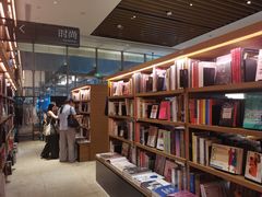 -茑屋书店(天目里店)
