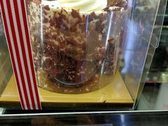 迷你马卡龙黑森林蛋糕-巴黎贝甜(亿合城店)