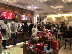 大堂-星巴克臻选(广州沙面店)