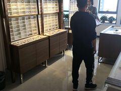 -视野联行眼镜(西站中天健广场店)