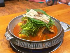 -喇喇排骨火锅·传统韩式脊骨汤(望京西园总店)