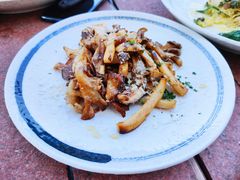 炒蘑菇-SMOKI & CO(五大道店)