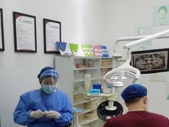 -雅悦齿科(顾村公园店)