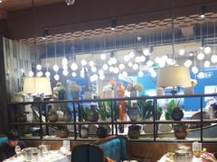 -领鲜活海鲜榴莲自助火锅(东门店)