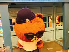 -LINE FRIENDS Garosu-gil Flagship Store