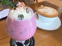 -Mark&Mars Restaurant