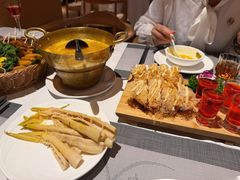 -若蘭慈·无国界素食料理(欢乐海岸店)