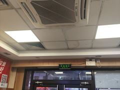 -华莱士·全鸡汉堡(横岗坳背店)