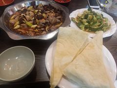 麻辣肥蛤-董一米线(汉峪金谷店)
