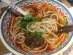 -鑫花溪牛肉米粉(人民广场店)