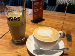 -Moka Bros 摩卡站(西单大悦城店)