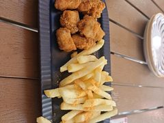 -必胜客(上海华谊新所店)