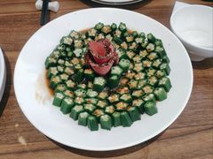 黑椒牛肉拼秋葵-将相和·海鲜蒸饺大连菜