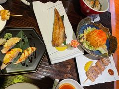 火炙三文鱼寿司四味-鸟鹏烧鸟居酒屋(熙龙湾店)