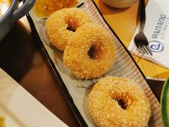 炸虾饼配泰国梅子酱-帕蓝·暹罗料理(大学路店)