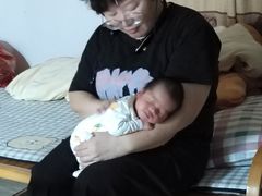 -臻爱住家月嫂育儿嫂(万达店)