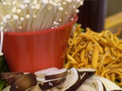 -民食香·腊排骨野生菌美食(木府店)
