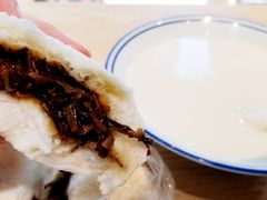 霉干菜肉包-陈师傅包子馒头店(大林路店)