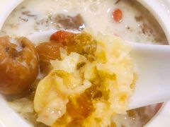 冰糖银耳桃胶-捷信牛奶甜品世家(学府店)