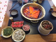 -王婆乔鲜鱼自助火锅(蜀汉路店)