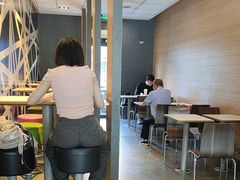 -麦当劳(七宝乐购店)
