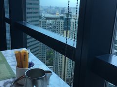 -上海龙之梦万丽酒店