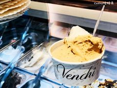 3种口味冰淇淋-VENCHI 闻绮(北京国贸商城店)