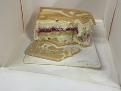 -潮一不贰·法式甜品·生日蛋糕·西式简餐(外滩店)