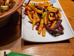 -云海肴·汽锅鸡·云南菜(天山百盛优客店)