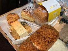 -皇冠幸福里动物奶油生日蛋糕(万达店)