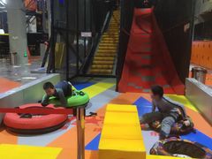 -嗨翻Hi-Fun竞技主题乐园·蹦床亲子生日轰趴(国光1937店)