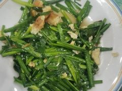 -鹤乡东北菜(崮山路店)