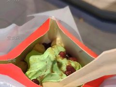 抹茶红豆年糕麦旋风-麦当劳(宝龙店)