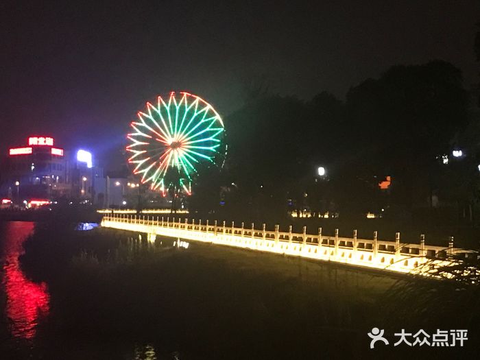 寿桃湖风景区图片