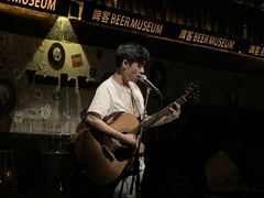 -啤客走廊