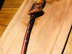 红柳羊肉串-阿里家·新疆烤肉酒場 by MIG