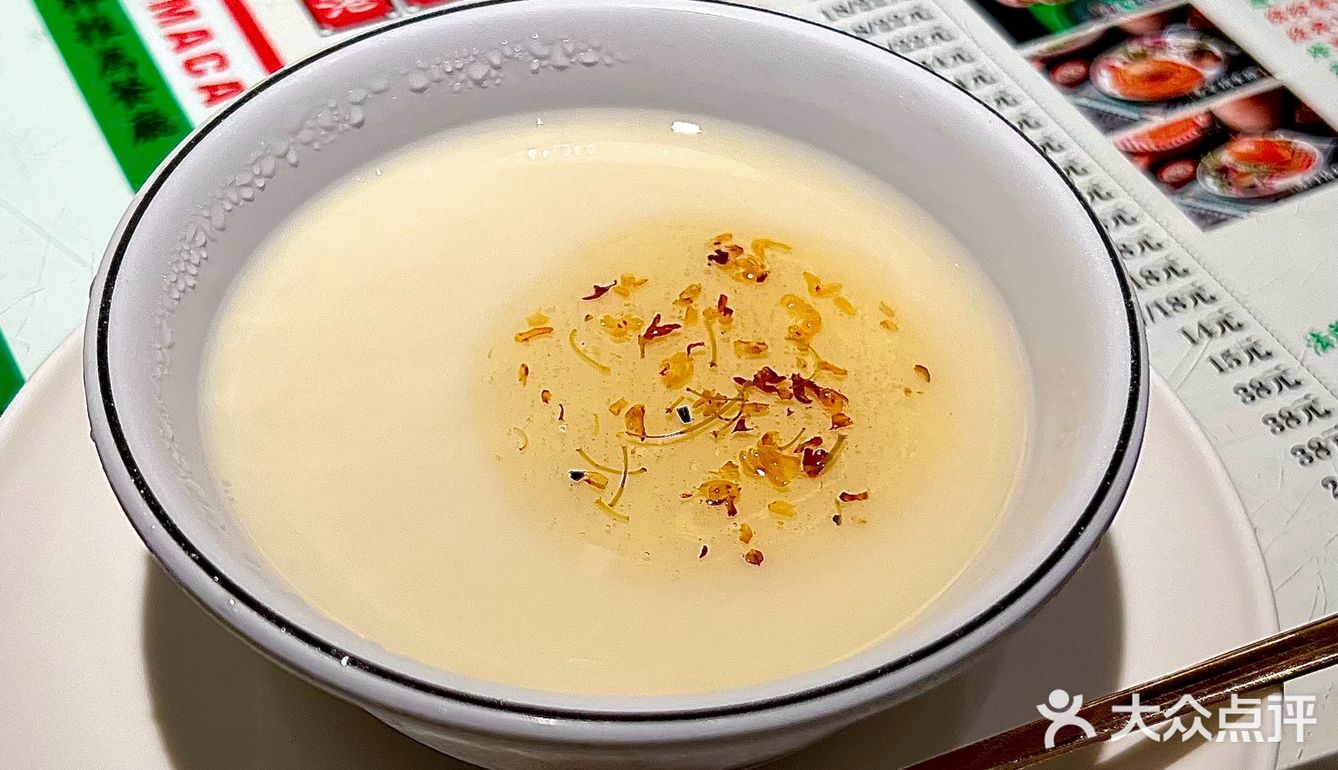 从来没见过甜品和小吃那么多的茶餐厅🤤