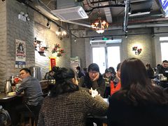 大堂-巴四老城区炭火蛙锅(张江店)