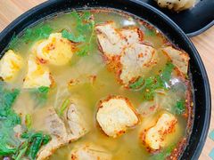 油豆腐牛肉粉丝汤（咖喱）-小杨生煎(金山百联购物中心3楼店)