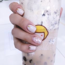 -DAZZLING BEAUTY美甲•美睫专门店
