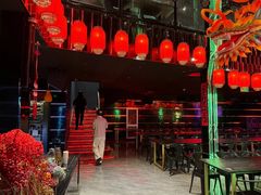 -VIVA·百人年会团建篮球场轰趴馆