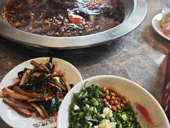 -忘情水鱼头·鲜鱼火锅(滨江中路店)