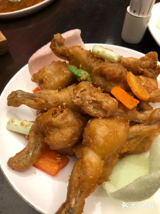 金玉满堂潮州酒楼(无限极荟购物广场店)椒盐牛蛙图片
