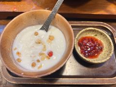 -银米·云南传统过桥米线(双廊黑金冠店)